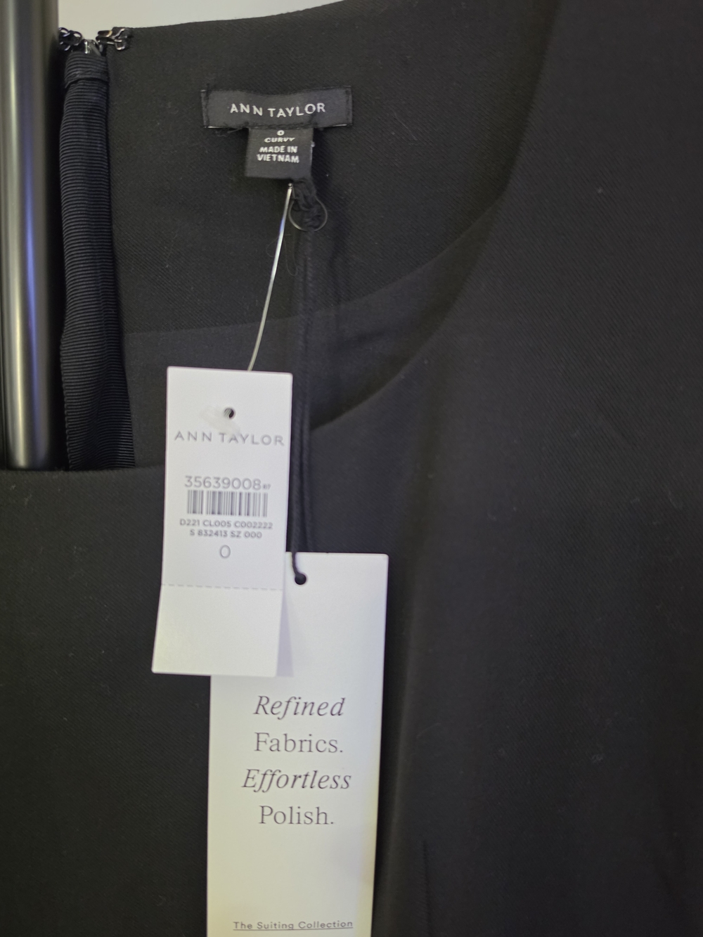 NWT Ann Taylor The Scoop Neck Sheath Dress in Bi-Stretch – Curvy Fit, Size 0 Bla - Picture 7 of 7